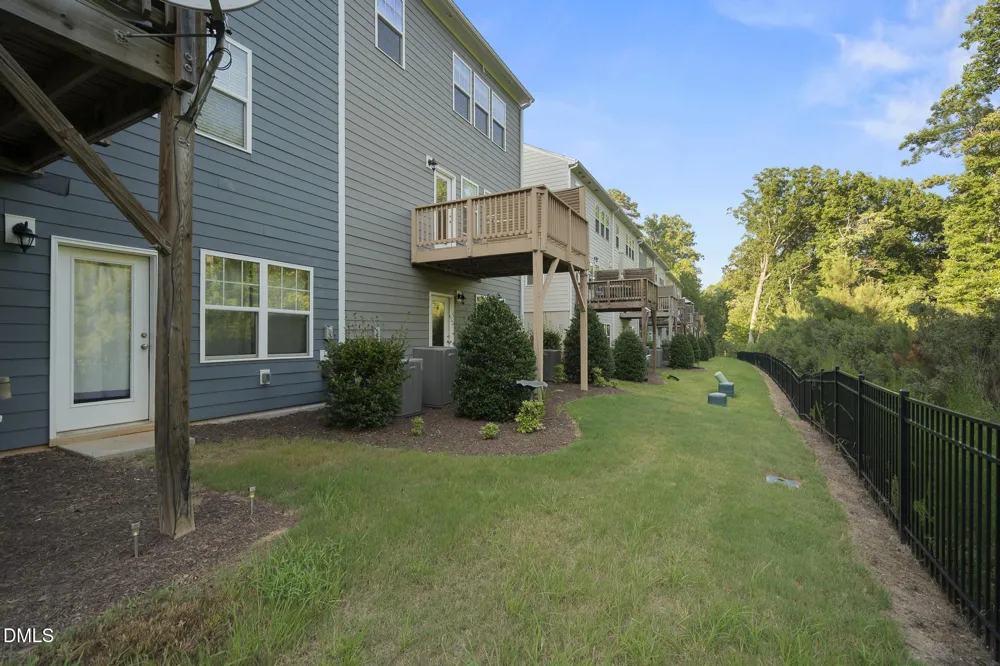229 Daisy Grove Lane Holly Springs, NC 27540