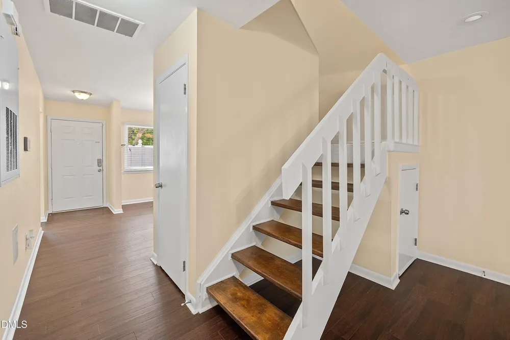 7185 Sandy Creek Drive Raleigh, NC 27615