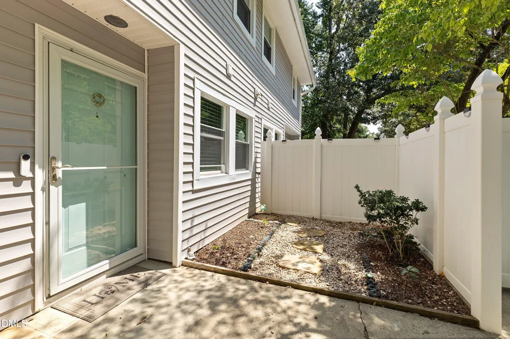 7185 Sandy Creek Drive Raleigh, NC 27615