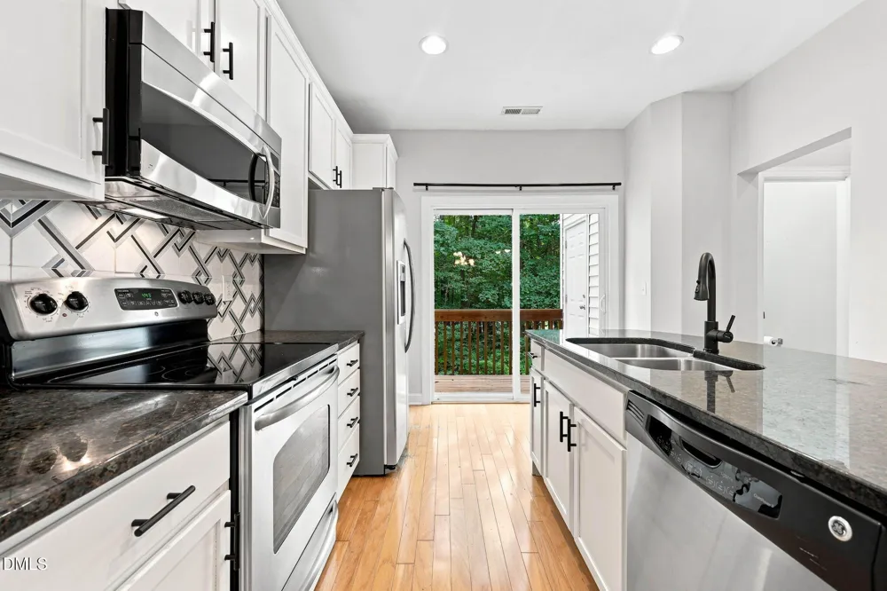8749 Cypress Grove Run Raleigh, NC 27612
