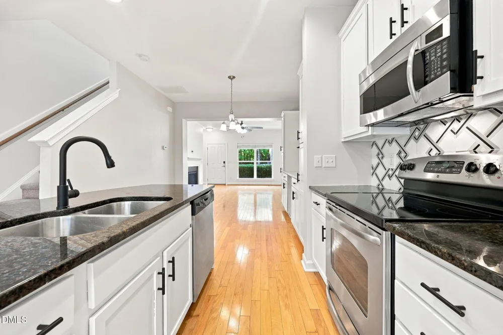8749 Cypress Grove Run Raleigh, NC 27612