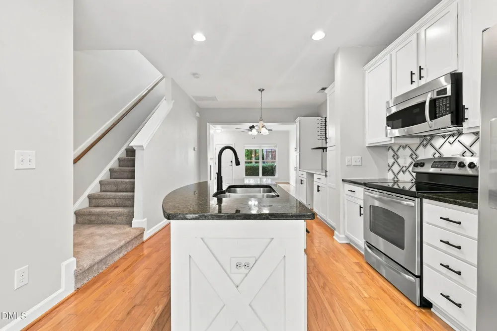 8749 Cypress Grove Run Raleigh, NC 27612