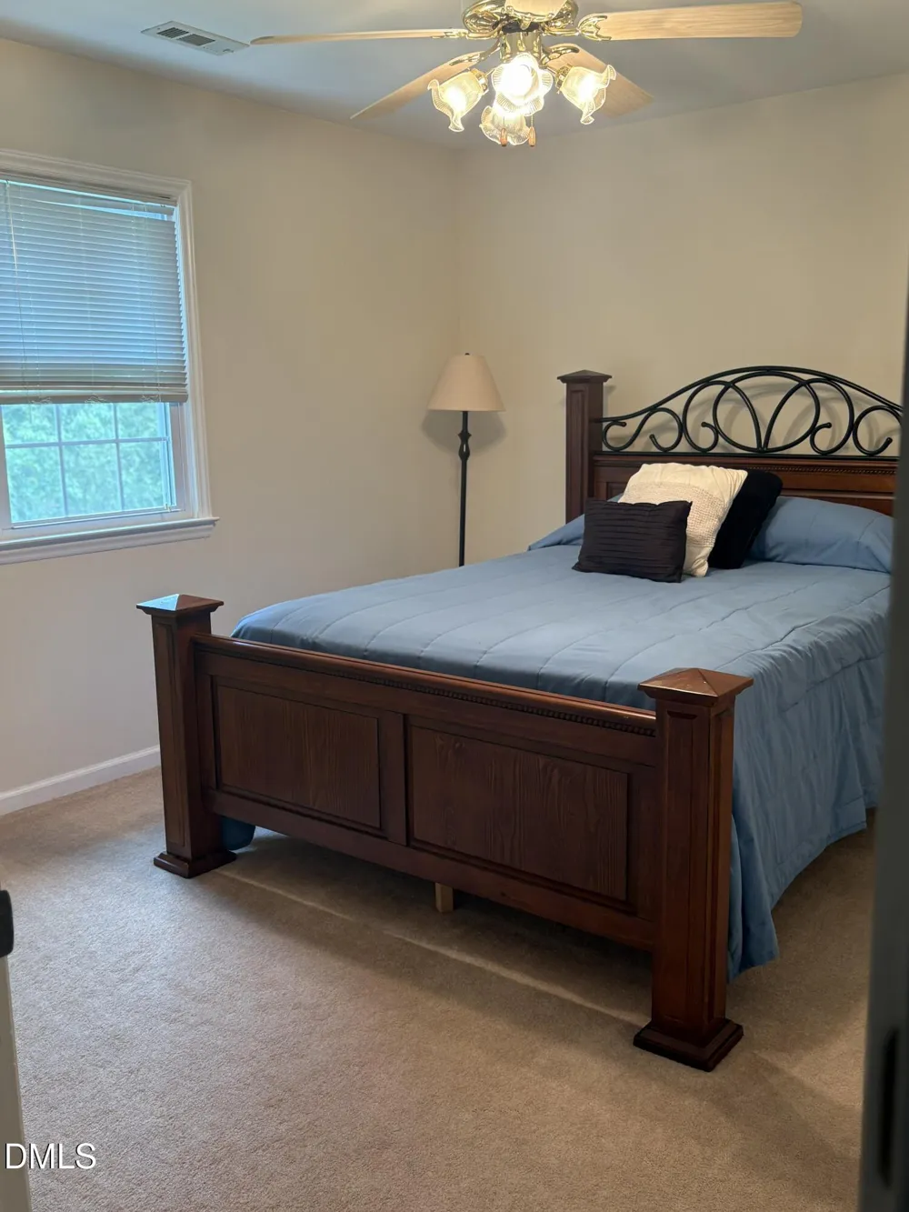 118 Meadowood Drive Burlington, NC 27215