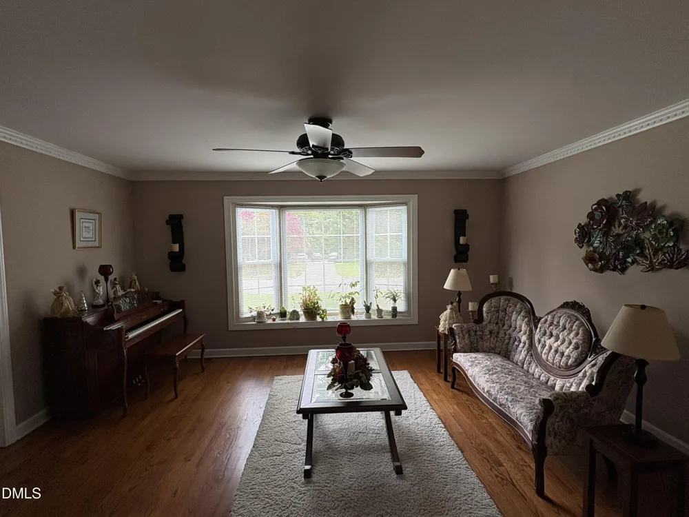 118 Meadowood Drive Burlington, NC 27215