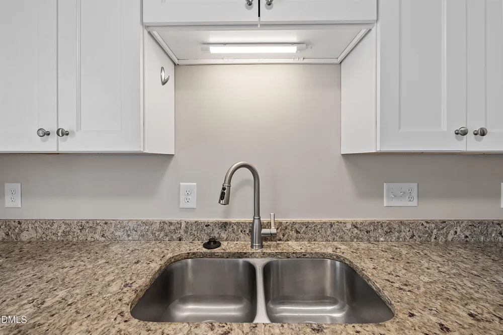 123 Luxon Place Cary, NC 27513