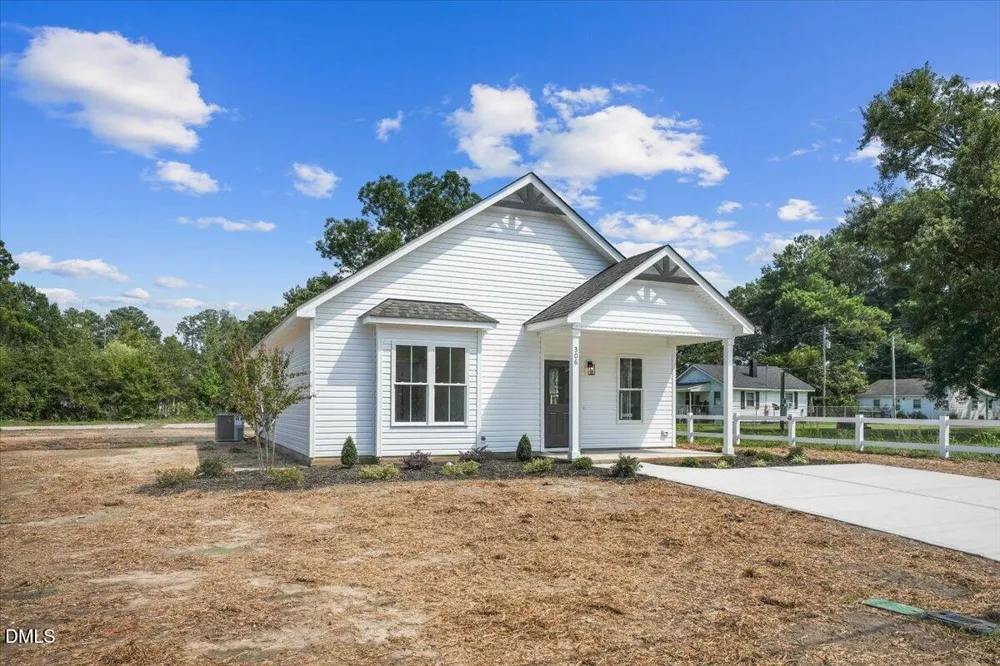 306 S Sycamore Street Fremont, NC 27830