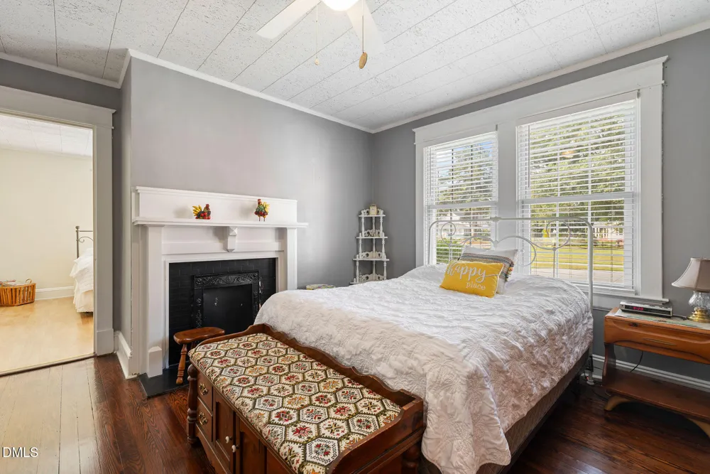 313 Breazeale Avenue Mount Olive, NC 28365