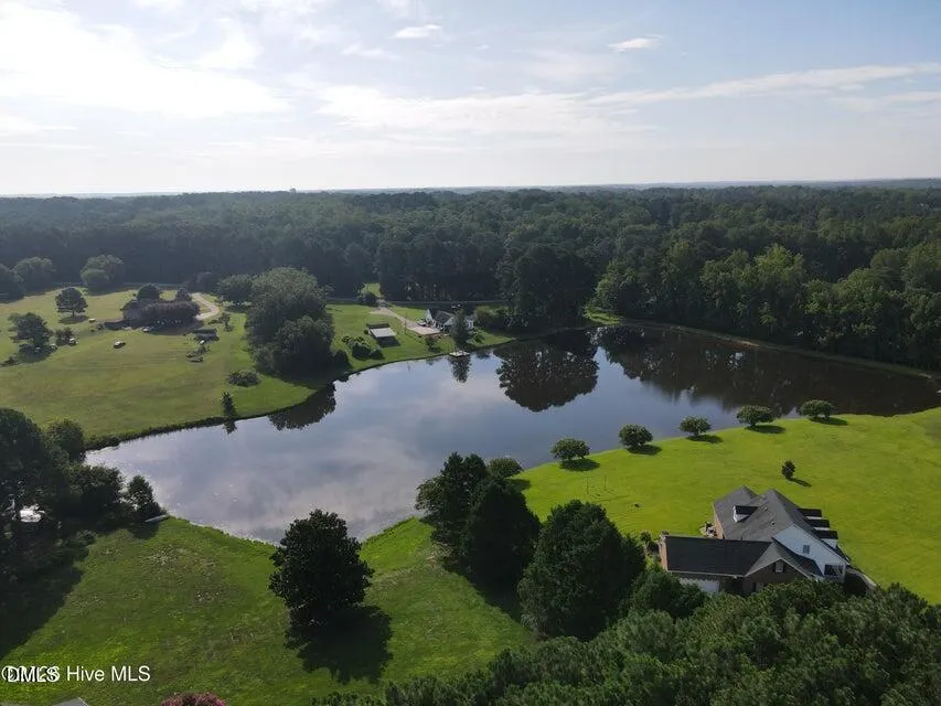 104 Arrowhead Court Louisburg, NC 27549