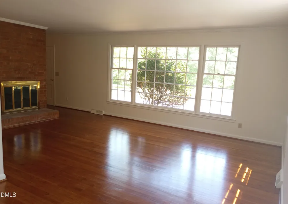 239 Hamilton Road Chapel Hill, NC 27517