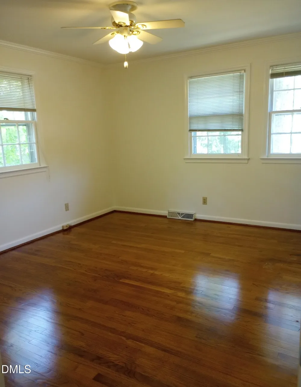 239 Hamilton Road Chapel Hill, NC 27517