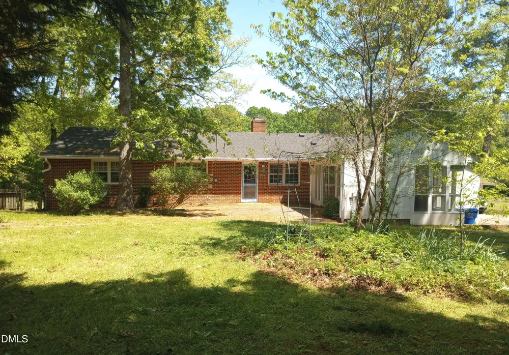 239 Hamilton Road Chapel Hill, NC 27517