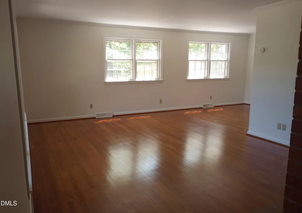 239 Hamilton Road Chapel Hill, NC 27517