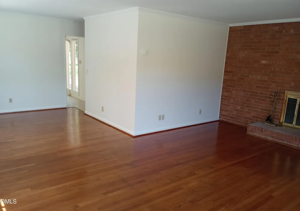 239 Hamilton Road Chapel Hill, NC 27517