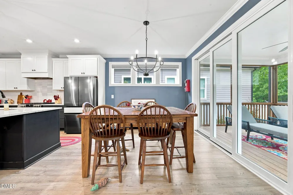 39 Monteith Drive Chapel Hill, NC 27516