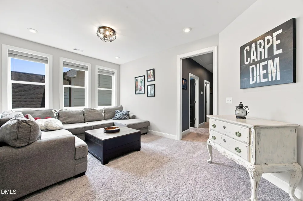 39 Monteith Drive Chapel Hill, NC 27516