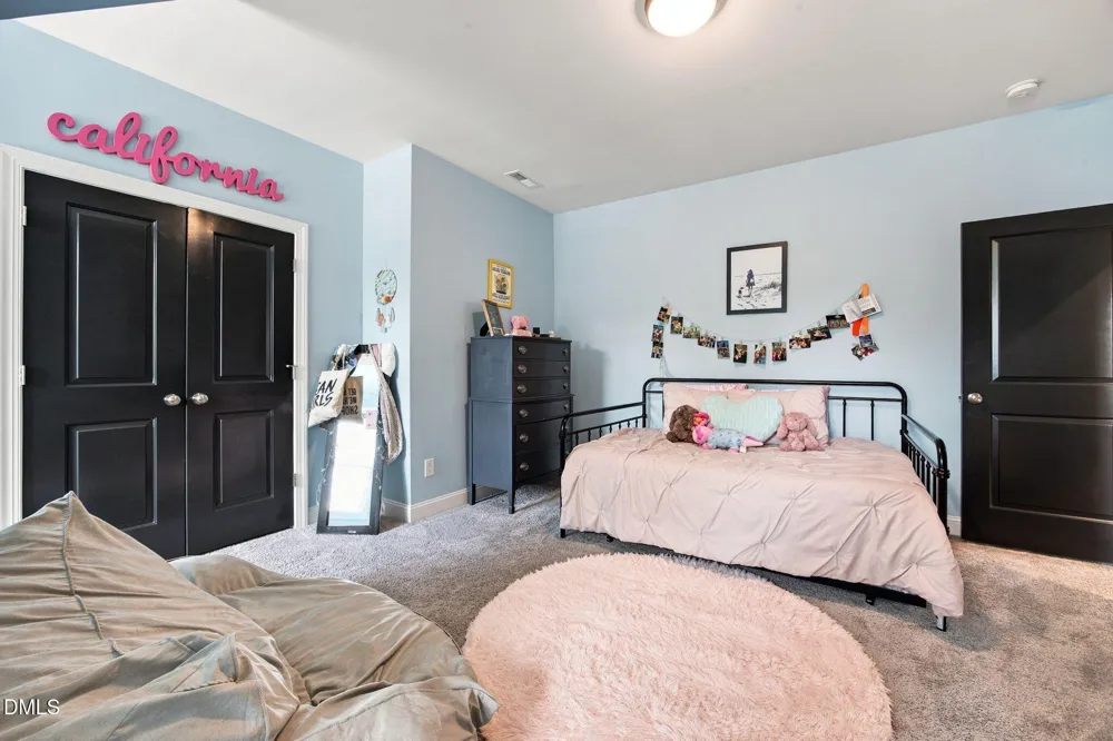 39 Monteith Drive Chapel Hill, NC 27516