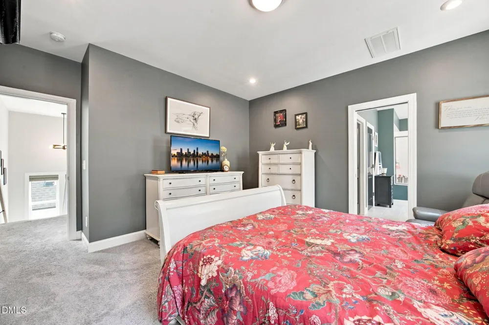 39 Monteith Drive Chapel Hill, NC 27516