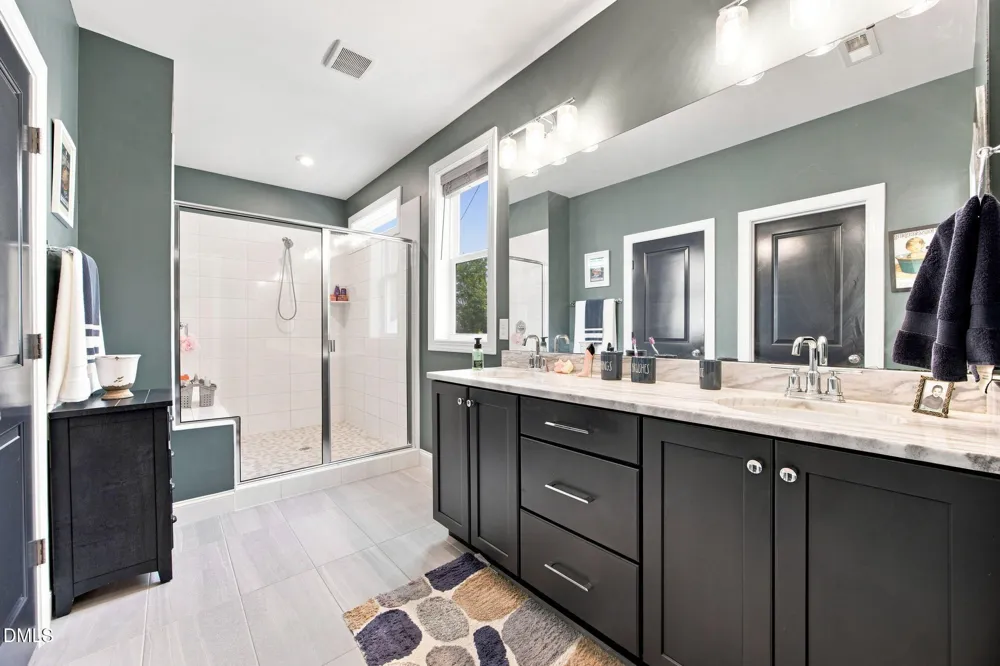 39 Monteith Drive Chapel Hill, NC 27516
