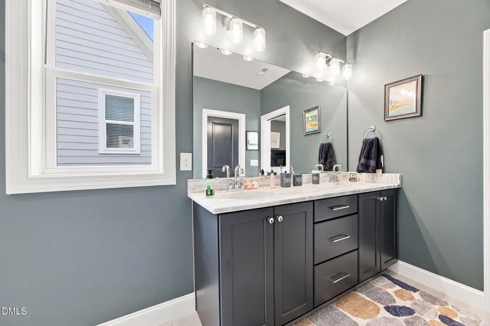 39 Monteith Drive Chapel Hill, NC 27516