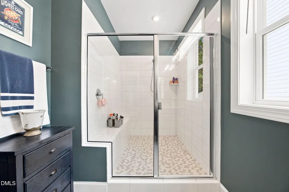39 Monteith Drive Chapel Hill, NC 27516