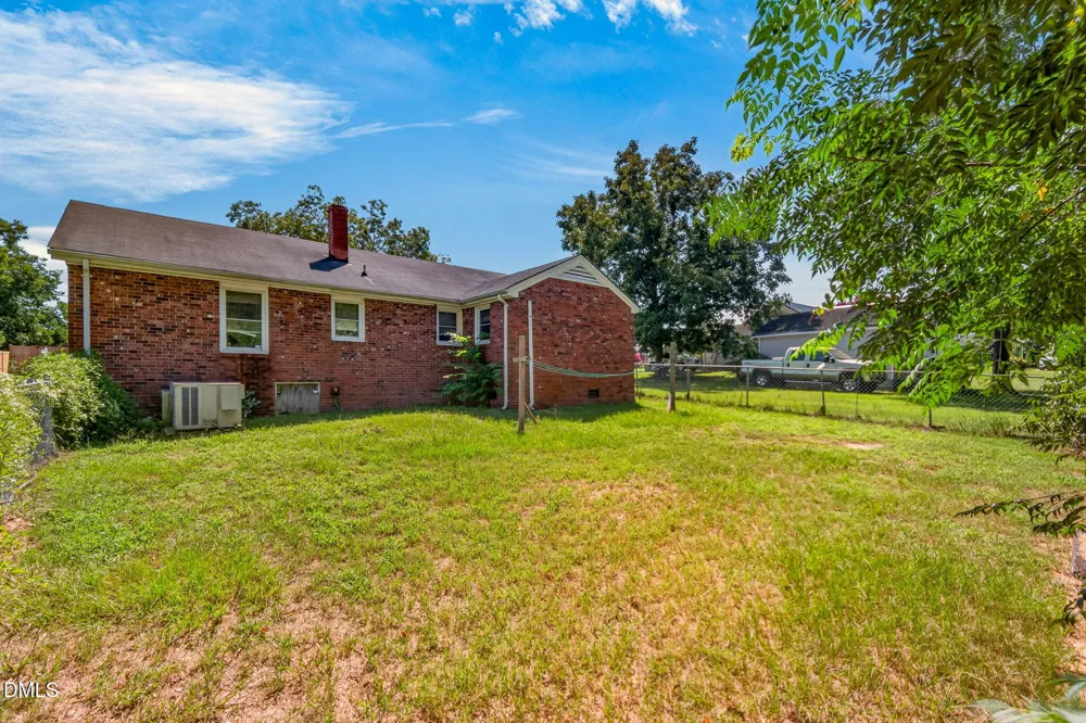 43 Carrie Street Coats, NC 27521