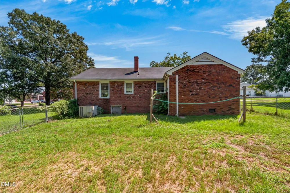 43 Carrie Street Coats, NC 27521