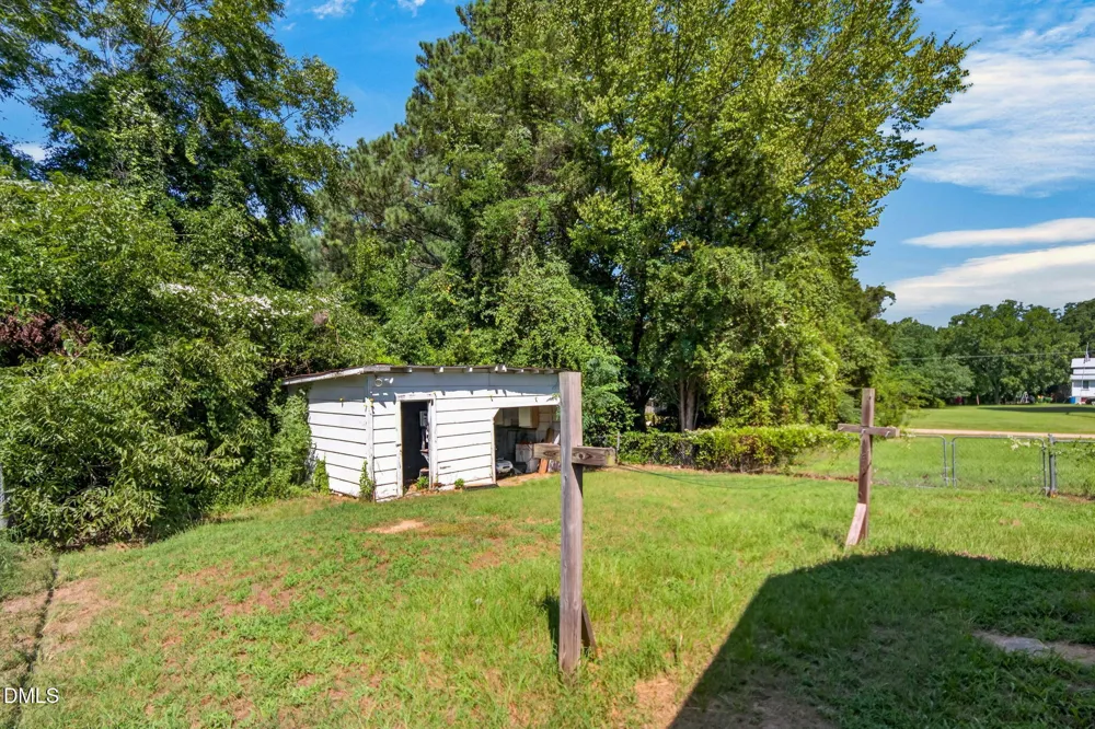 43 Carrie Street Coats, NC 27521