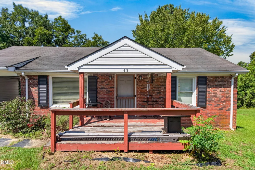 43 Carrie Street Coats, NC 27521