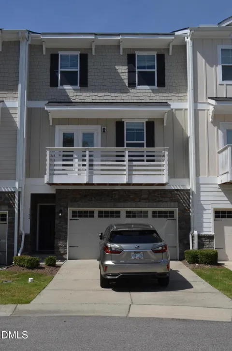 1124 Finch Court