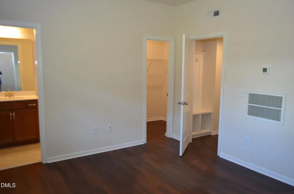 1124 Finch Court Apex, NC 27502