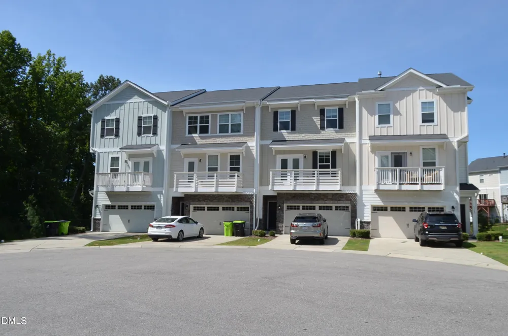 1124 Finch Court Apex, NC 27502