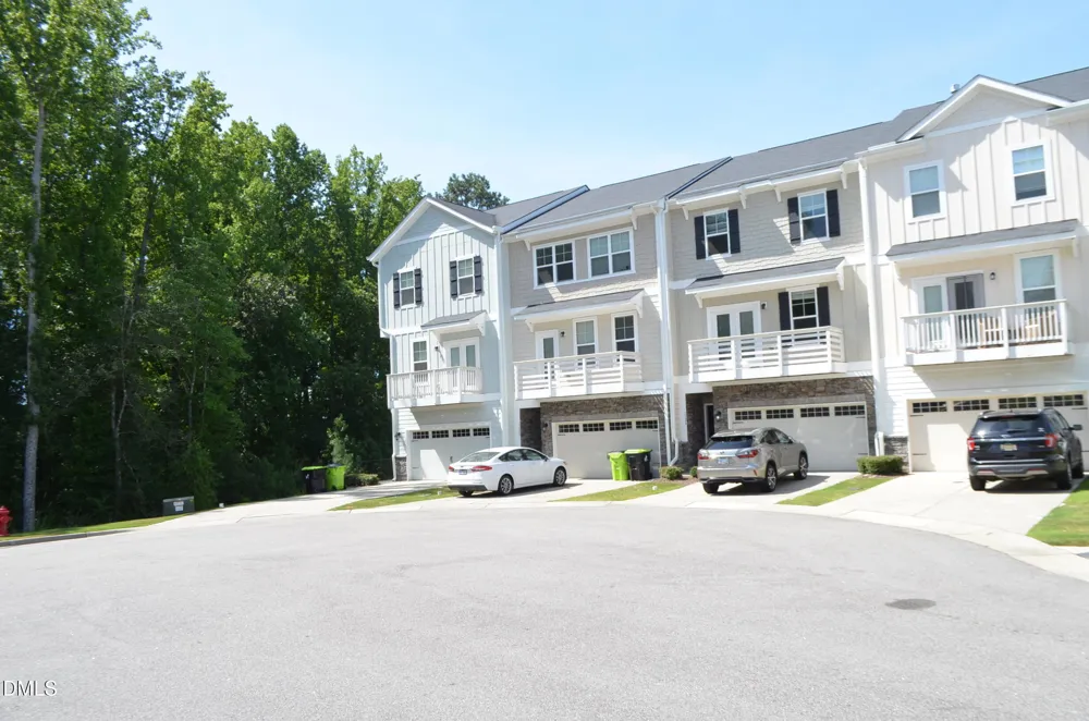 1124 Finch Court Apex, NC 27502