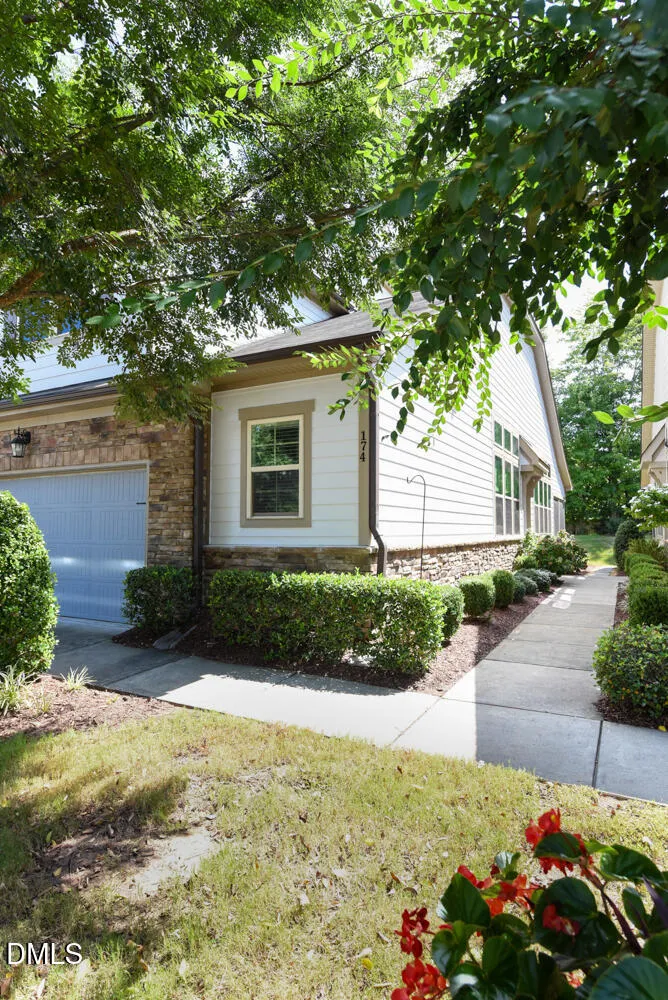 174 Ellsworth Manor Drive Hillsborough, NC 27278