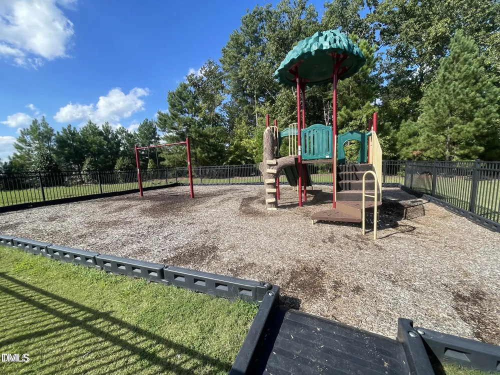 174 Ellsworth Manor Drive Hillsborough, NC 27278