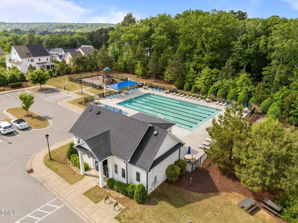 174 Ellsworth Manor Drive Hillsborough, NC 27278