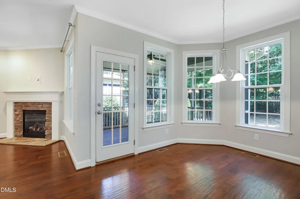 513 Morning Oaks Drive Holly Springs, NC 27540