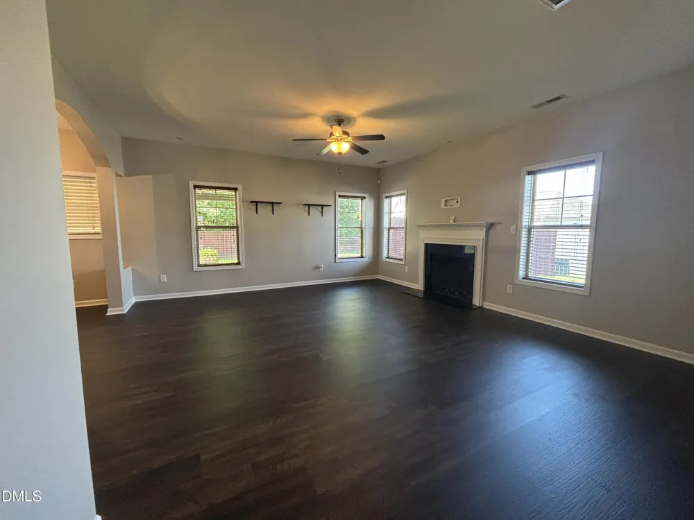 438 Roanoke Drive Raeford, NC 28376
