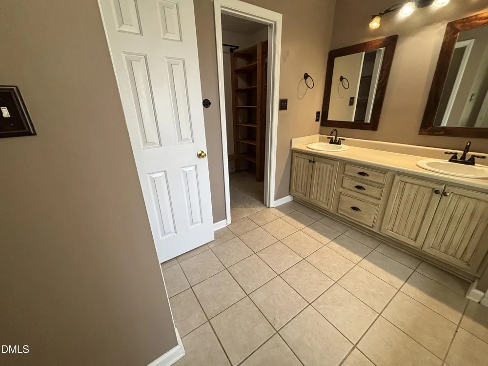 337 Americana Drive Raeford, NC 28376