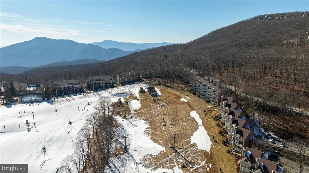905 DIAMOND HILL Wintergreen, VA 22967