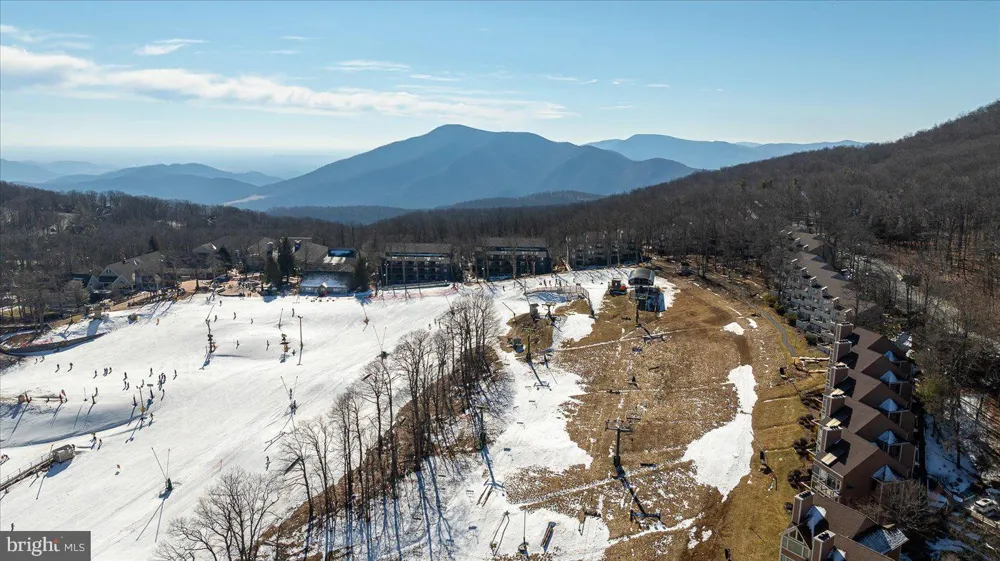 905 DIAMOND HILL Wintergreen, VA 22967