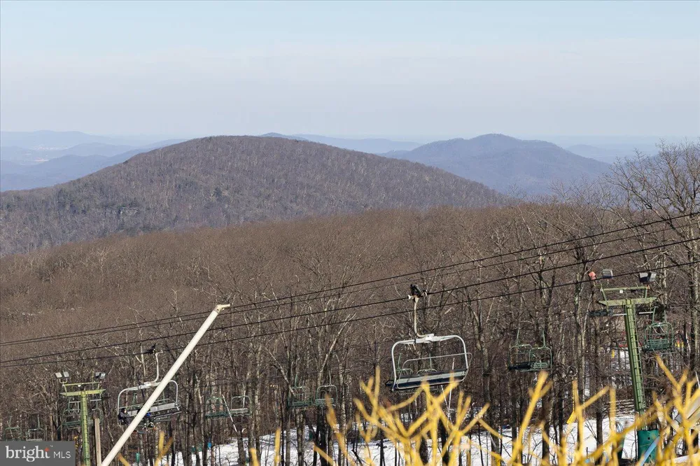 905 DIAMOND HILL Wintergreen, VA 22967