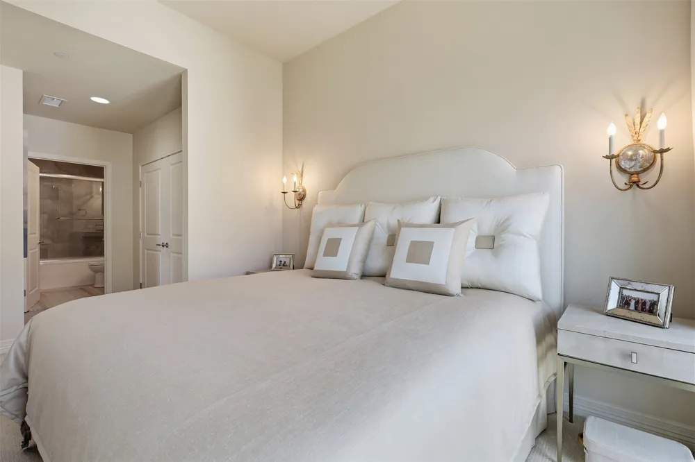 500 Throckmorton Street #911 Fort Worth, TX 76102