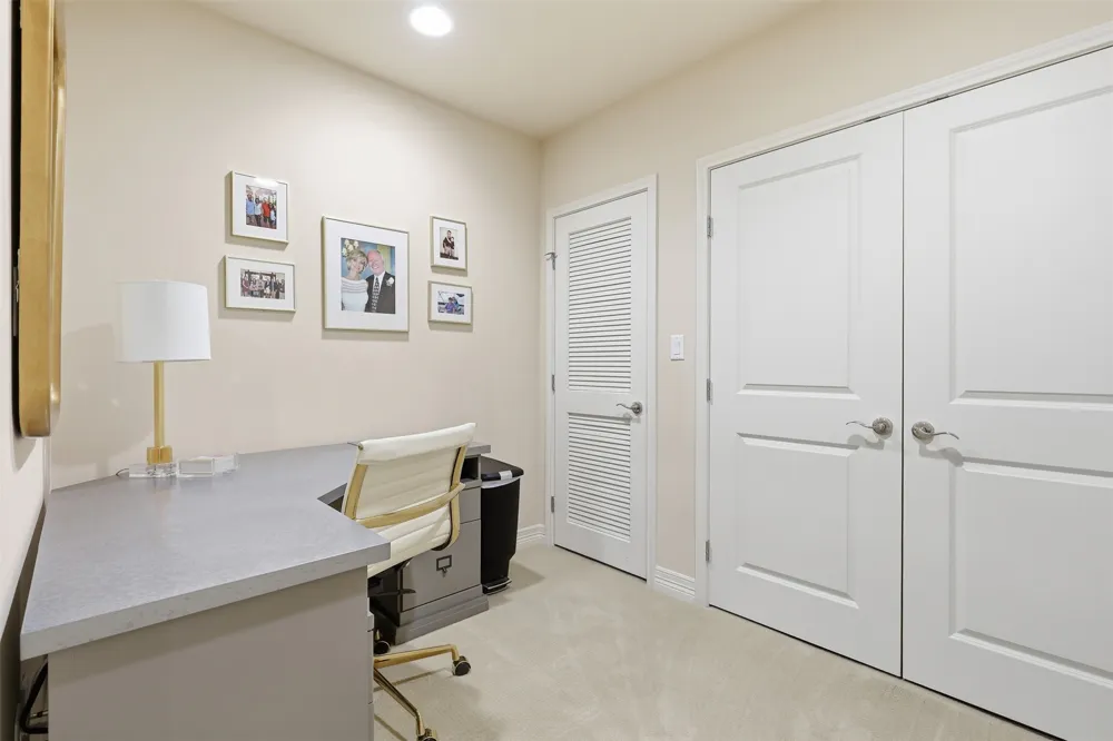 500 Throckmorton Street #911 Fort Worth, TX 76102
