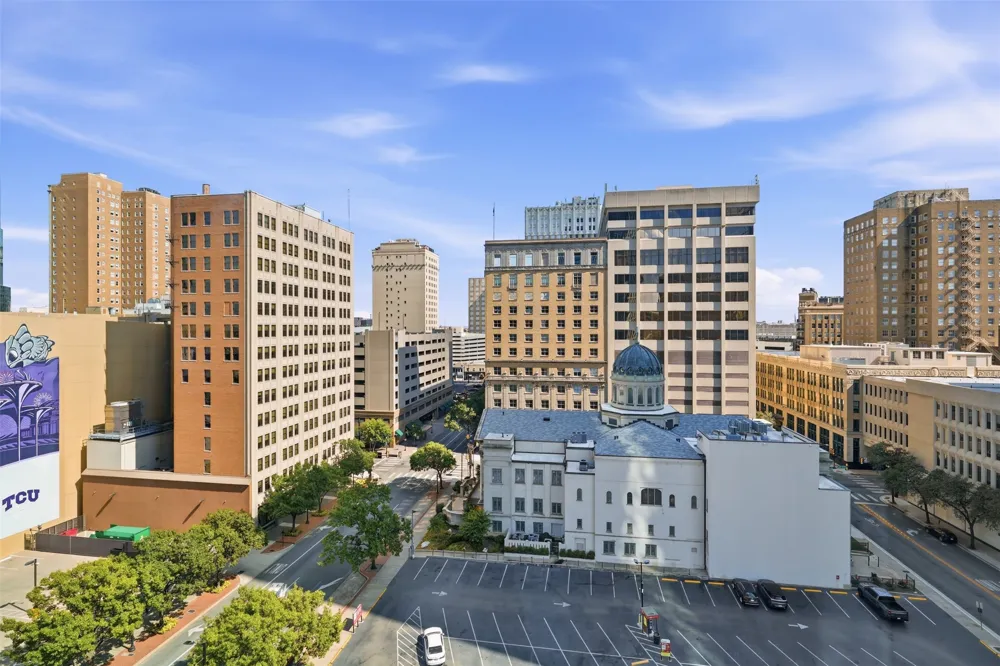 500 Throckmorton Street #911 Fort Worth, TX 76102