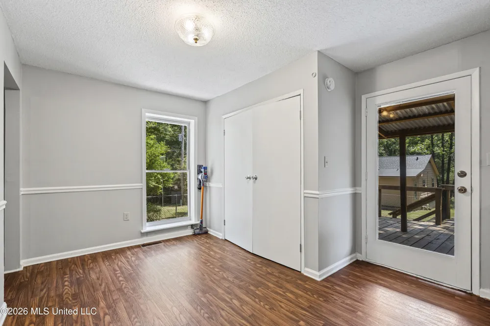 177 Dempsey Drive Byhalia, MS 38611