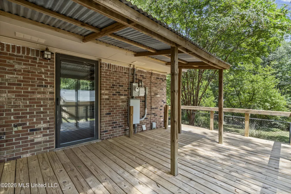 177 Dempsey Drive Byhalia, MS 38611