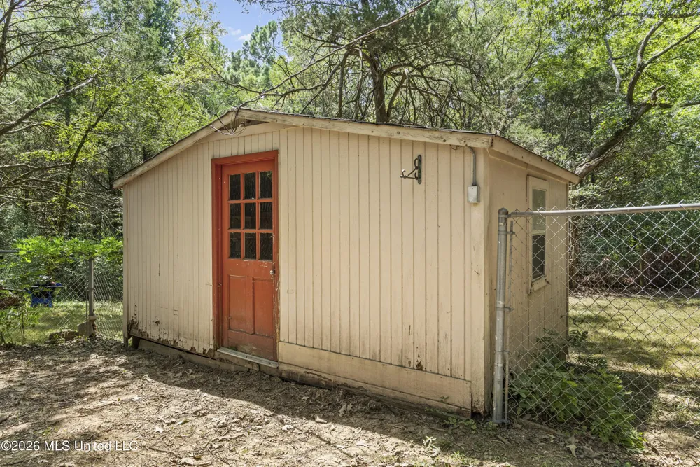 177 Dempsey Drive Byhalia, MS 38611