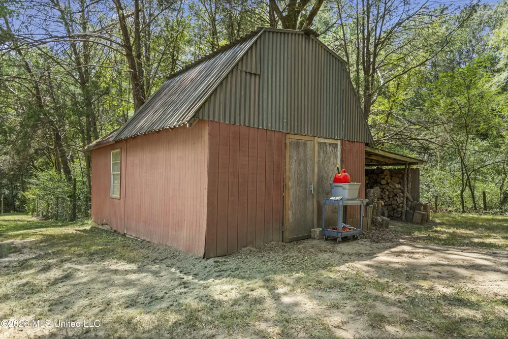 177 Dempsey Drive Byhalia, MS 38611