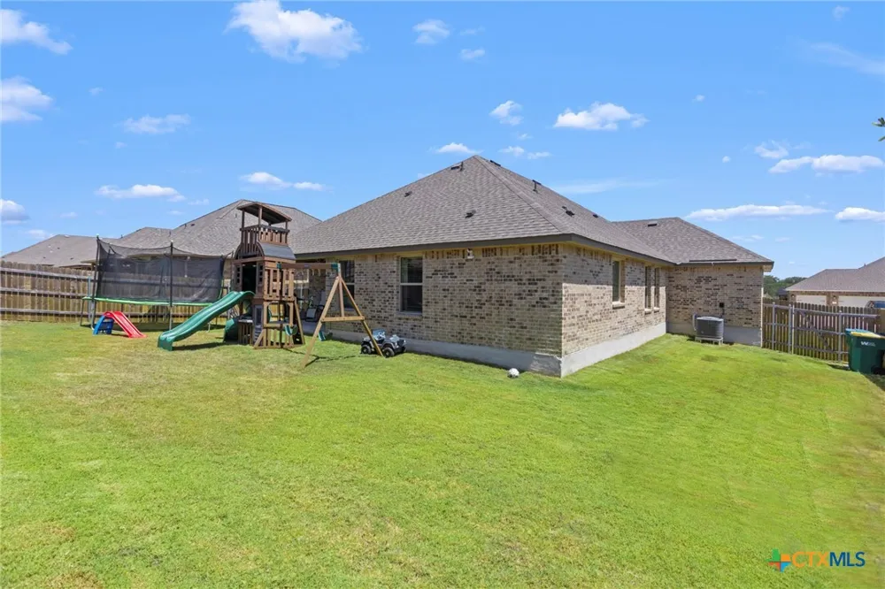 5724 St Charles Drive Belton, TX 76513
