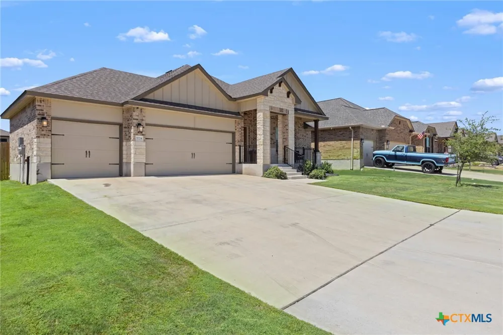 5724 St Charles Drive Belton, TX 76513